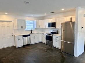 344 Edgewood Ct in Kissimmee, FL - Building Photo - Building Photo