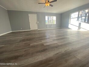 13007 Atomic St in Jacksonville, FL - Building Photo - Building Photo