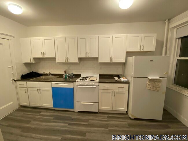 property at 8 Vinal St