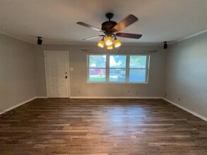 2208 Piedmont St in Irving, TX - Building Photo - Building Photo