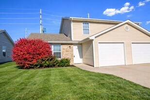 2533 Northampton Dr in Columbia, MO - Building Photo