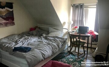 7 Quincy St, Unit 2 in Somerville, MA - Building Photo - Building Photo
