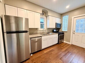 268 Fleet St in Rankin, PA - Building Photo - Building Photo