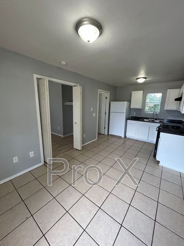 1414 S Powell St in Springdale, AR - Building Photo - Building Photo