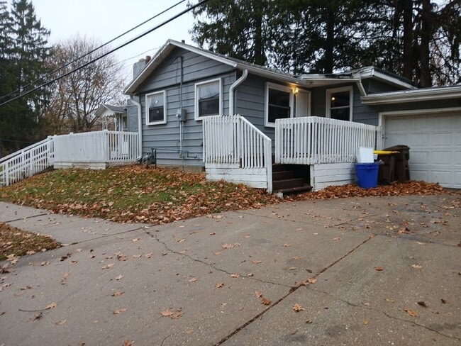 property at 3317 Elm St