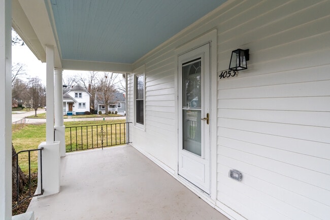4053 Grove Ave in Cincinnati, OH - Building Photo - Building Photo