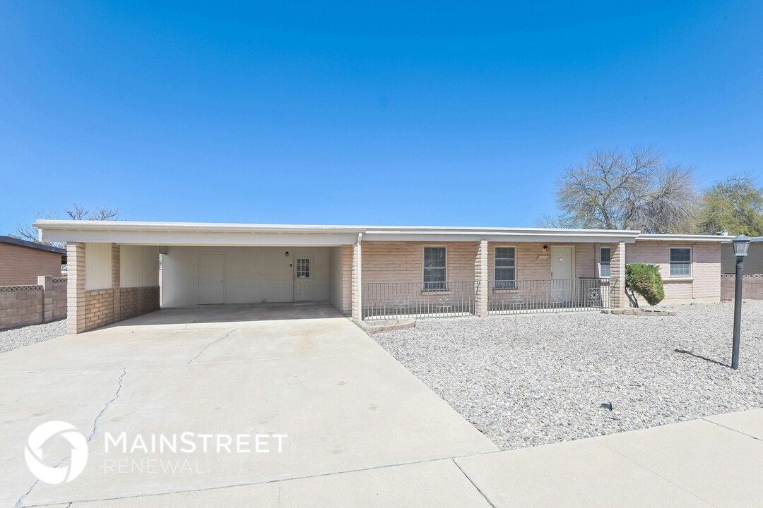 7341 E 39th St in Tucson, AZ - Building Photo