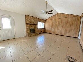 9301 R J Wood Pl in El Paso, TX - Building Photo - Building Photo