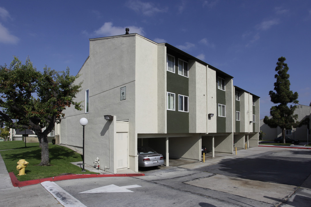 The Palomar Apartments in Chula Vista, CA - Building Photo