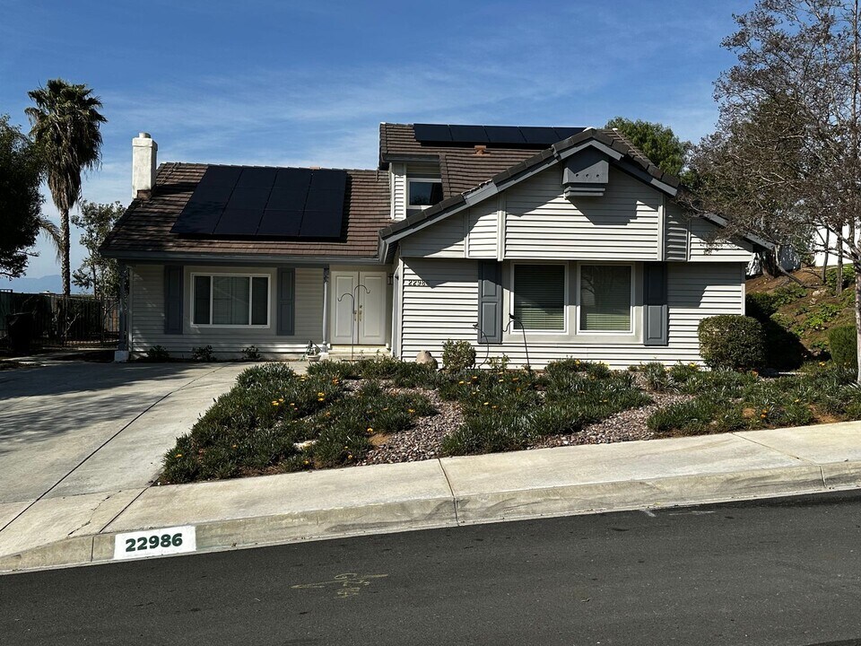 22986 De Berry St in Grand Terrace, CA - Building Photo
