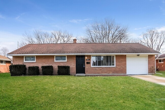 4352 Ashgrove Dr in Grove City, OH - Building Photo - Building Photo
