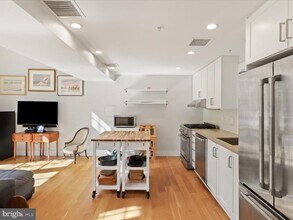 631 D St SE in Washington, DC - Building Photo - Building Photo