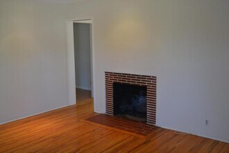 14330 Hatteras St in Los Angeles, CA - Building Photo - Building Photo