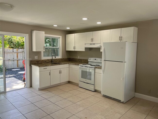 1140 NE 15th Ave in Fort Lauderdale, FL - Building Photo - Building Photo