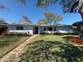 490 Park Ave in Satellite Beach, FL - Building Photo