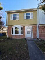 1100 Clear Springs Rd in Virginia Beach, VA - Building Photo