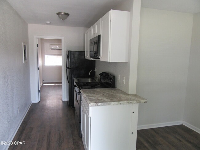 1400 Gulf Ave in Panama City, FL - Building Photo - Building Photo