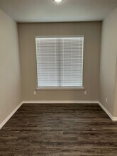 7006 12th St in Lubbock, TX - Building Photo - Building Photo