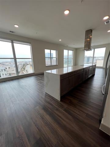 7850 Communications Pkwy in Plano, TX - Building Photo