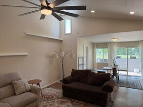 1231 E Bluebell Ln in Tempe, AZ - Building Photo - Building Photo