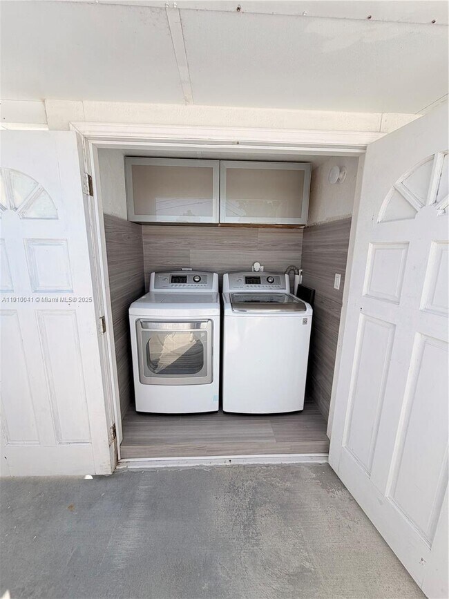 26810 SW 134th Pl in Homestead, FL - Building Photo - Building Photo