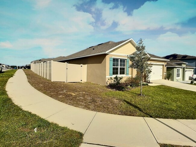 1979 Chickasaw Blvd in Davenport, FL - Building Photo - Building Photo