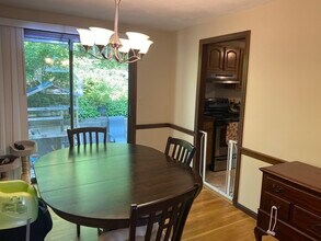 17 Circle Rd in Lexington, MA - Building Photo - Building Photo