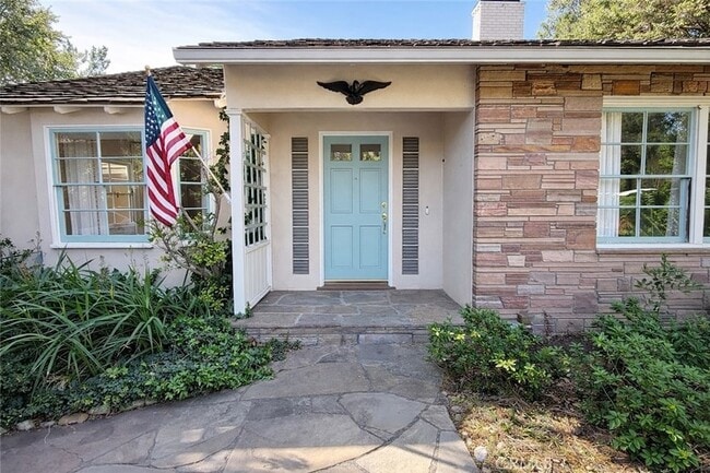 18 Woodland Ln in Arcadia, CA - Foto de edificio - Building Photo