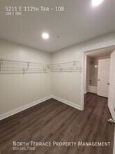 5211 E 112 Terrace, Unit 108 in Kansas City, MO - Building Photo - Building Photo
