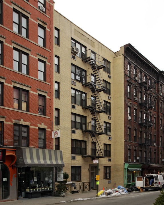 156 Prince St in New York, NY - Building Photo