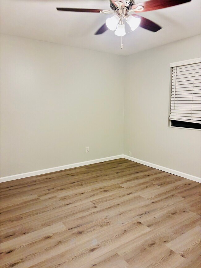 2403 Chimneystone Cir