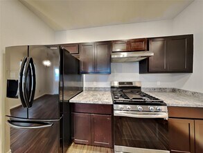 4313 Windgate W Rd in Oklahoma City, OK - Building Photo - Building Photo