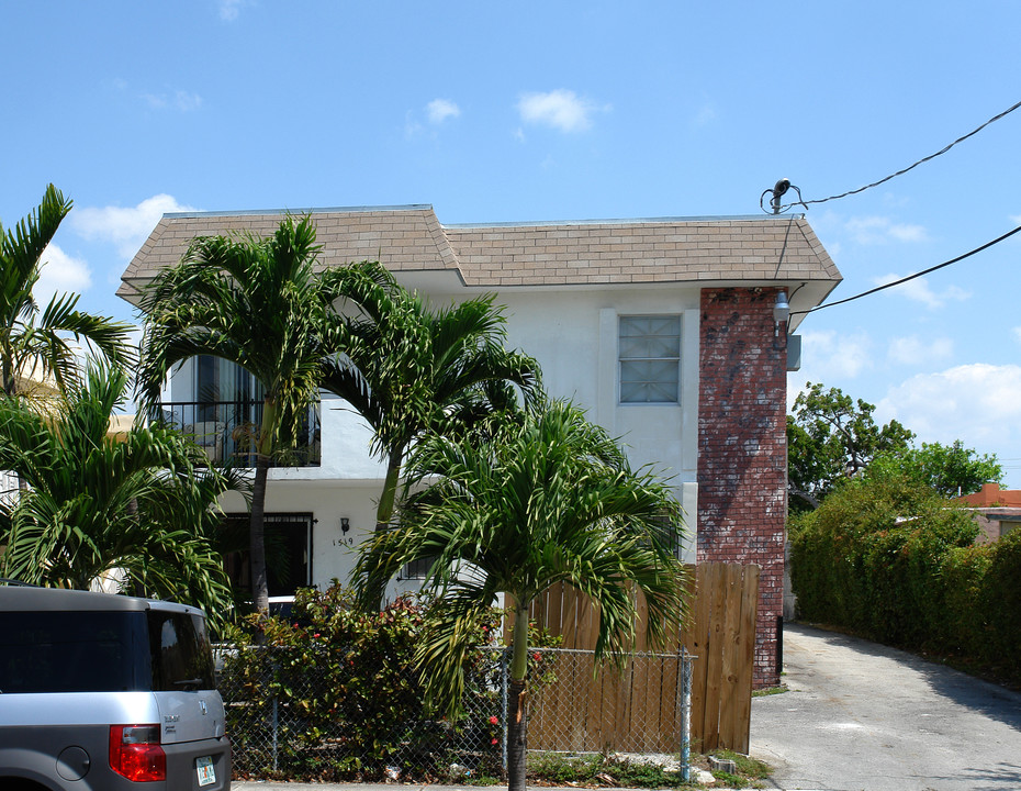 1519 SW 4th St in Miami, FL - Building Photo