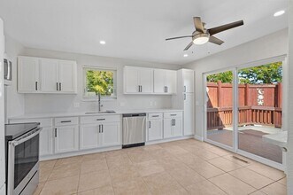 4558 S Laredo St in Aurora, CO - Building Photo - Building Photo