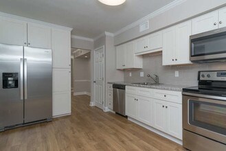 1328 Springlawn Ct in Raleigh, NC - Building Photo - Building Photo