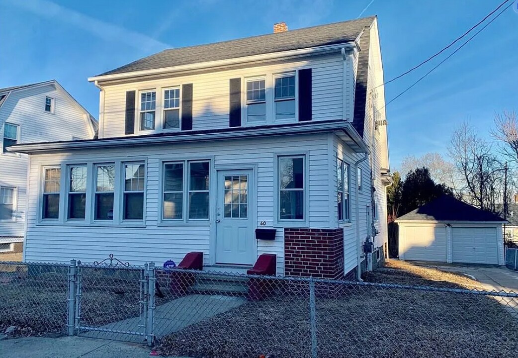 60 Boston Terrace in Bridgeport, CT - Building Photo