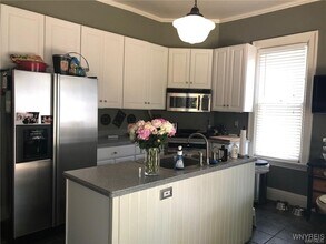 236 Bryant St in Buffalo, NY - Building Photo - Building Photo