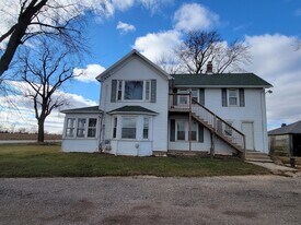 2453A Mound Rd in Delavan, WI - Building Photo