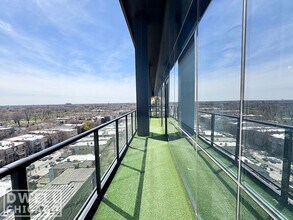 5039 N Broadway St, Unit 1 in Chicago, IL - Building Photo - Building Photo
