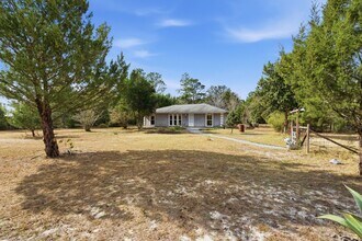 533 Joseph Cir in Southport, FL - Building Photo - Building Photo