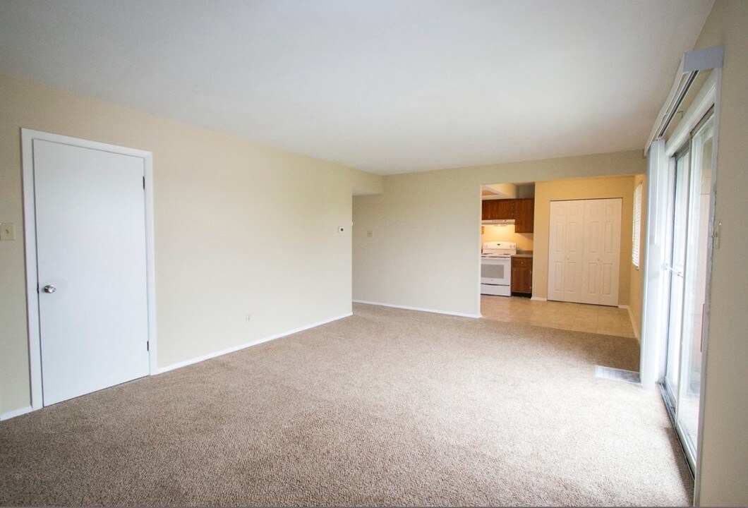 2730 Townway Rd in Danville, IL - Building Photo