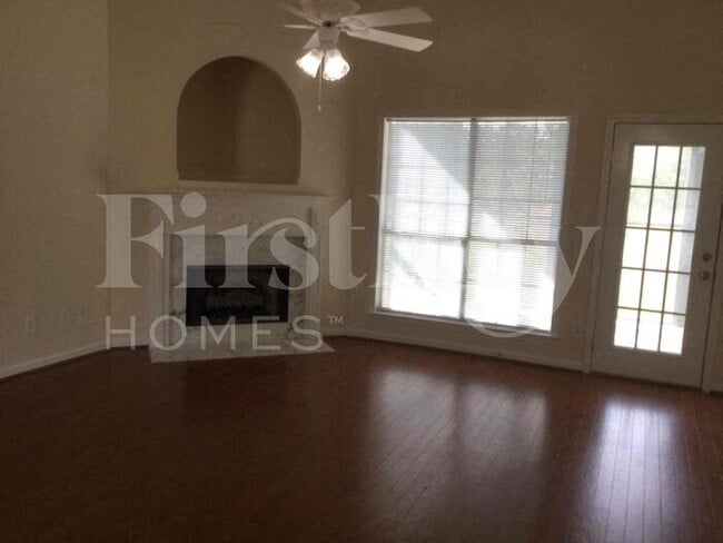 417 Waterford Dr in Calera, AL - Building Photo - Building Photo