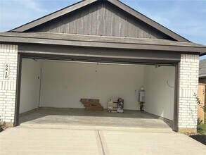 6810 Lilac Vine Ln in Katy, TX - Building Photo - Building Photo