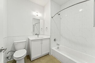 429 Bergen Ave in Jersey City, NJ - Building Photo