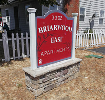 Briarwood East Apartments in Portland, OR - Foto de edificio - Building Photo