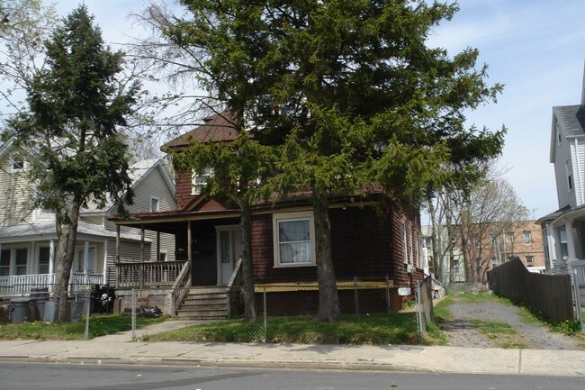 189 Garfield Ave in Long Branch, NJ - Building Photo - Building Photo