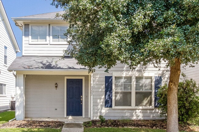 10202 Farrell Dr in Houston, TX - Foto de edificio - Building Photo