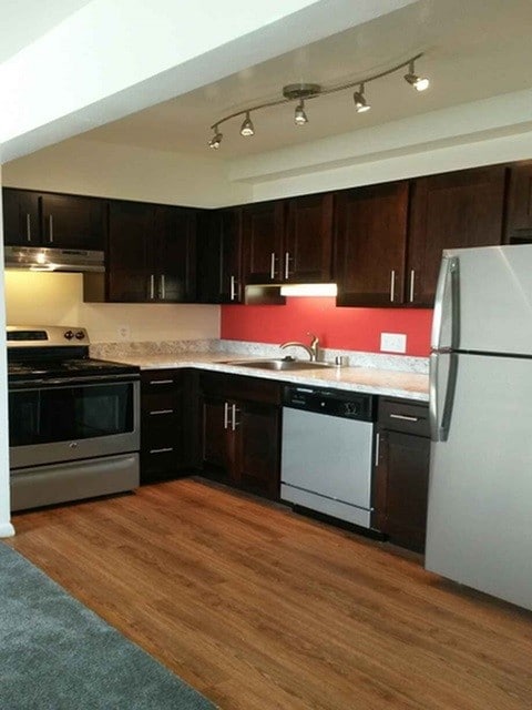 Dunlea Apartments in Baltimore, MD - Foto de edificio