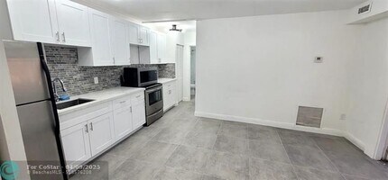 308 NW 2nd Ave in Deerfield Beach, FL - Building Photo - Building Photo