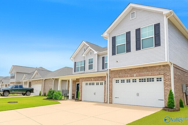 124 Hutchinson Rd in Madison, AL - Building Photo - Building Photo